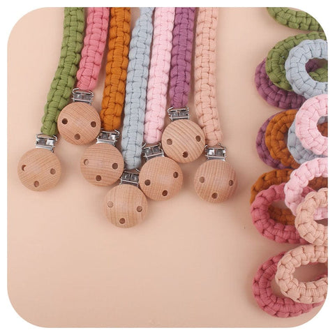 Wooden baby pacifier clip | Natural wood pacifier holder | Baby pacifier clip with wood beads | Eco-friendly pacifier clip | Wooden teether pacifier clip | Handmade wood pacifier chain | Organic wooden clip for pacifiers | Safe wood pacifier strap | Baby soother holder with wood clip